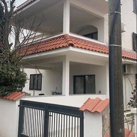 Apartments Amfa Biograd Na Moru Buitenkant foto
